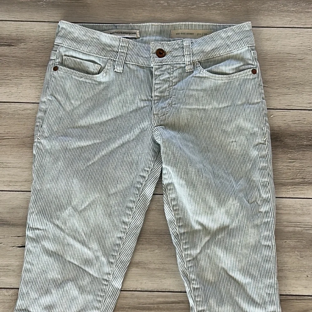 Anthropologie Pilcro mid rise skinny pinstripe jeans size 25